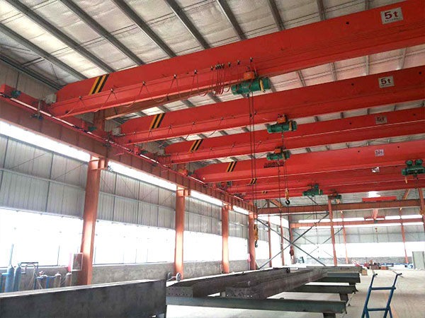 QD雙梁起重機運行原理大揭秘！